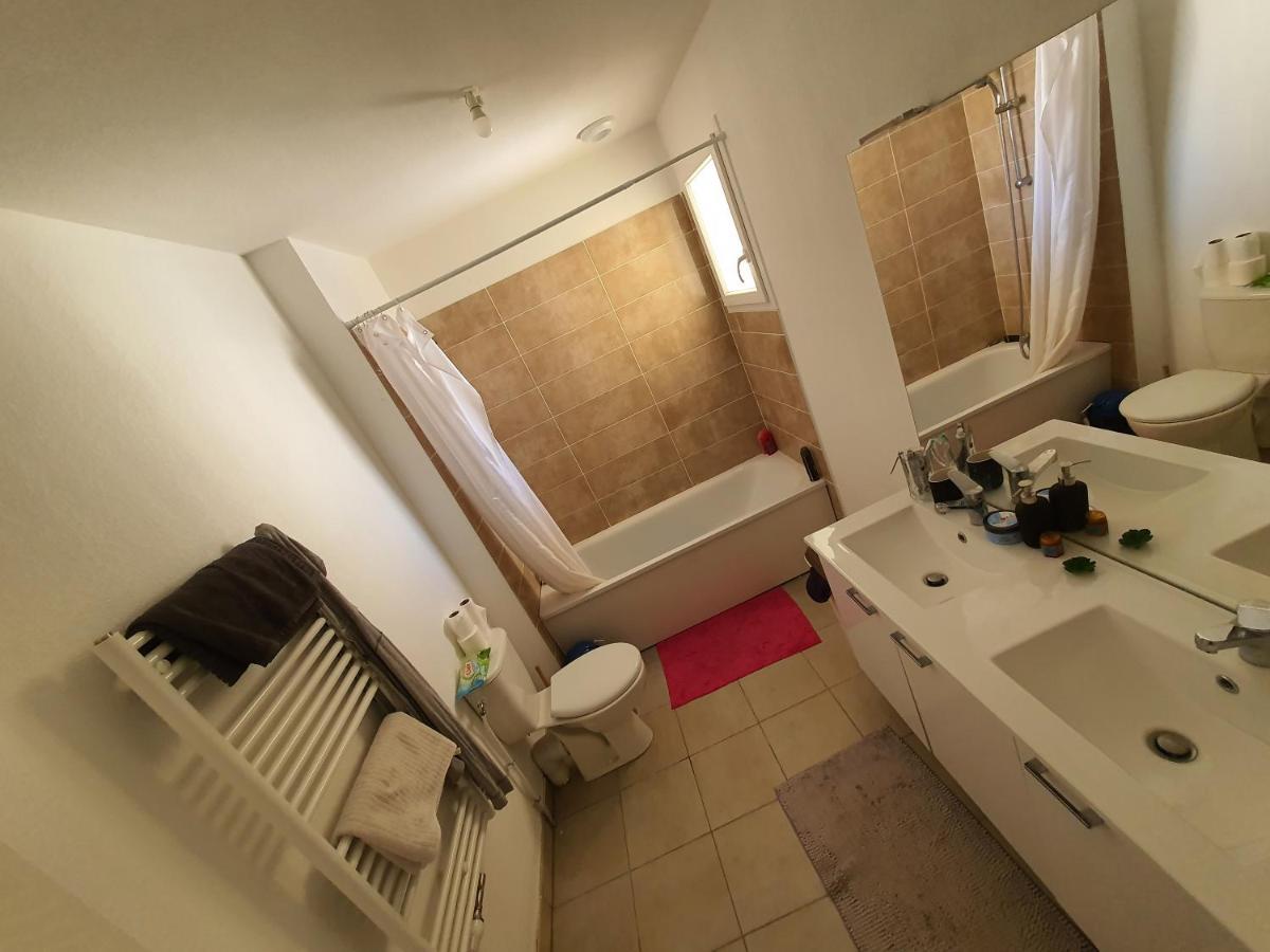 Chambre 11m2 dans maison toute équipée Tresses Extérieur photo